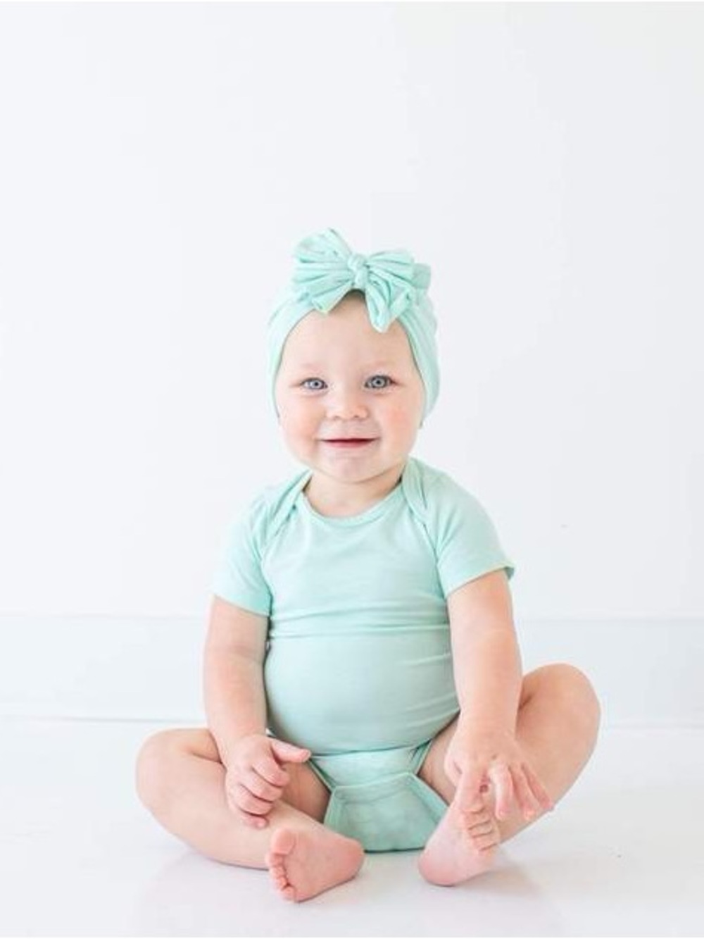 Kyte BABY seamist
Short-Sleeve One-Piece Bodysuit